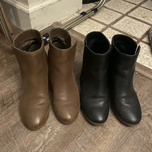 Crown Vintage Booties - Picture 2 of 2